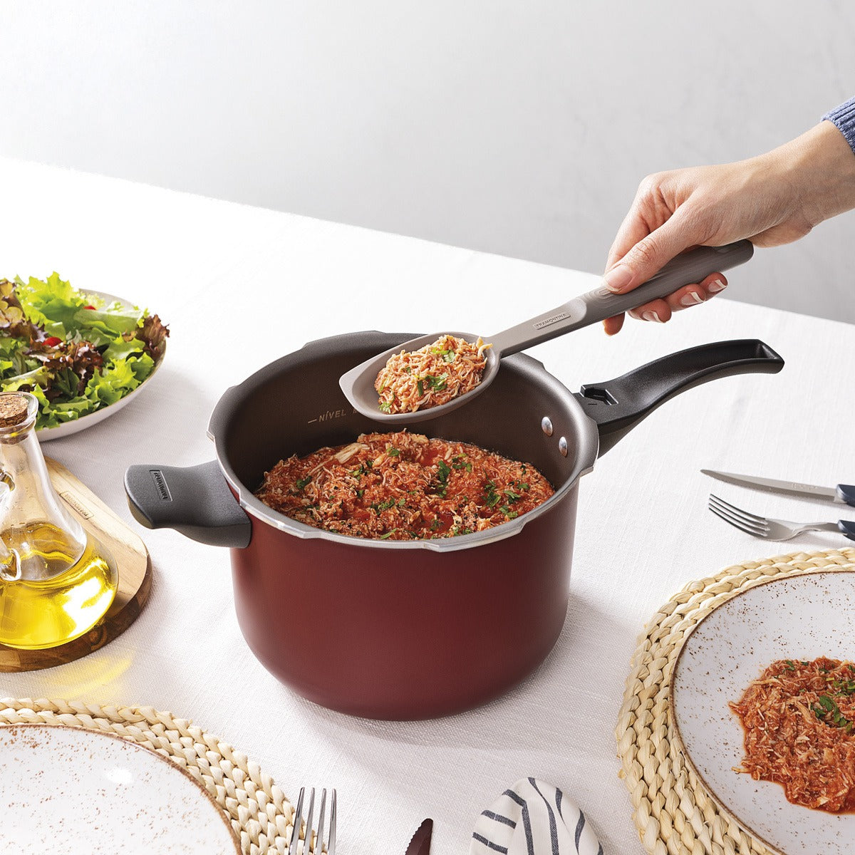 Panela de Pressão Tramontina Vancouver Effect em Alumínio com Revestimento Interno e Externo em Antiaderente Starflon Max Vermelho 20 cm 4,5 L