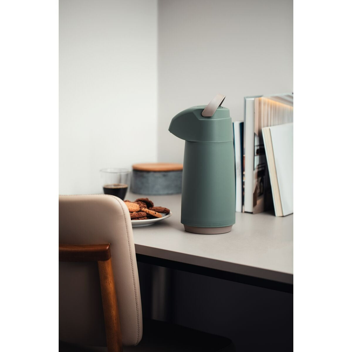 Garrafa Térmica Tramontina Exata em Plástico com Ampola de Vidro 1 L Cores